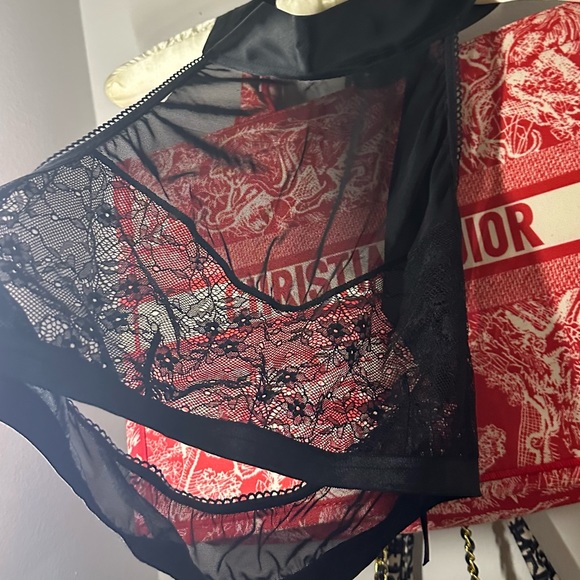 🖤 Hanky Panky After Midnight Black lace bralette with ribbon tie - Picture 10 of 16